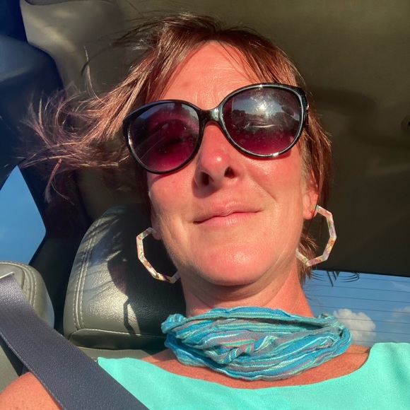 ❤️👠🥾🩱🥻👗👚👖❤️ - Picture 1 of 1